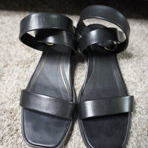Bionic Anaya sandals black size 9.5